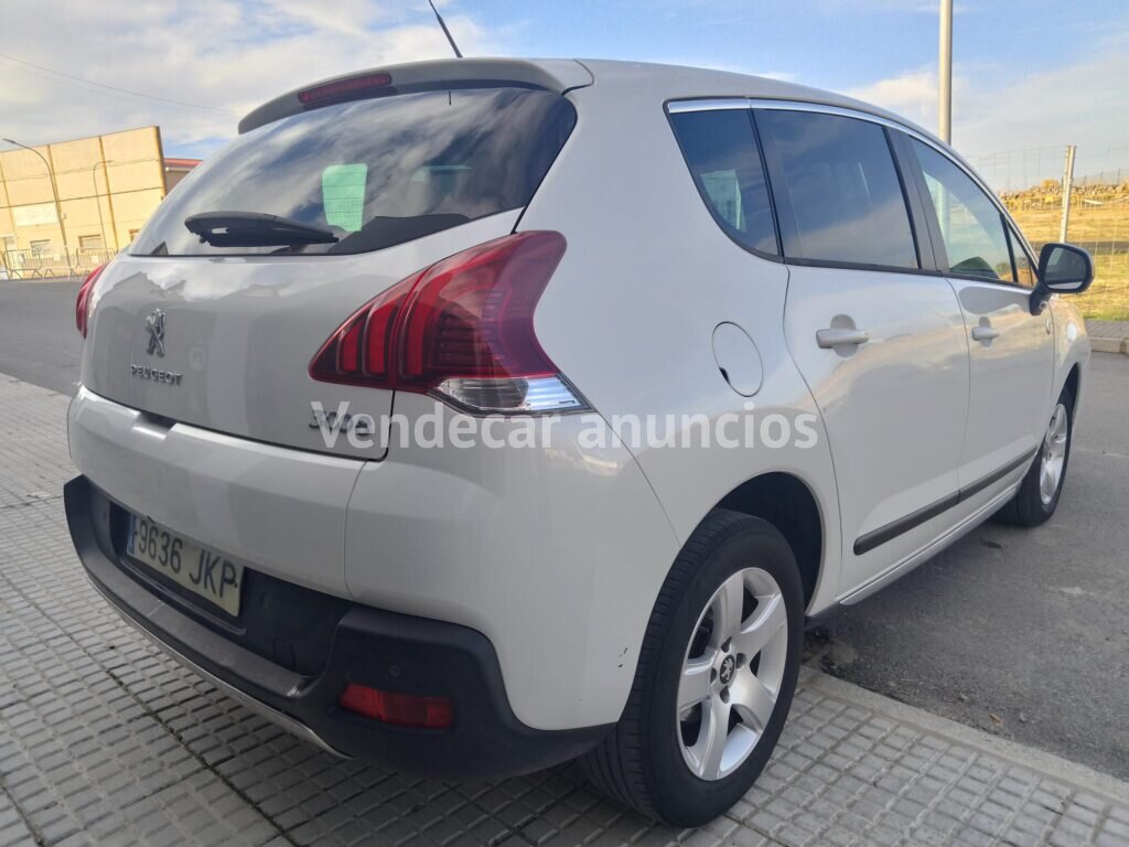 Peugeot 3008 1.6 HDi Diésel SUV 120 CV