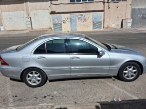 Mercedes-Benz Clase C C 180 Gasolina Compacto 100 CV