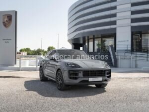 Porsche Cayenne Coupé Cayenne E-Hybrid Coupé Híbrido enchufable gasolina SUV Coupé 740 CV